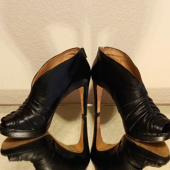 Antonio Melani booties - Picture 2 of 8